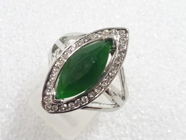 JAPANESE KIMONO / ANTIQUE COLORED STONE RING (SIZE 15.5)
